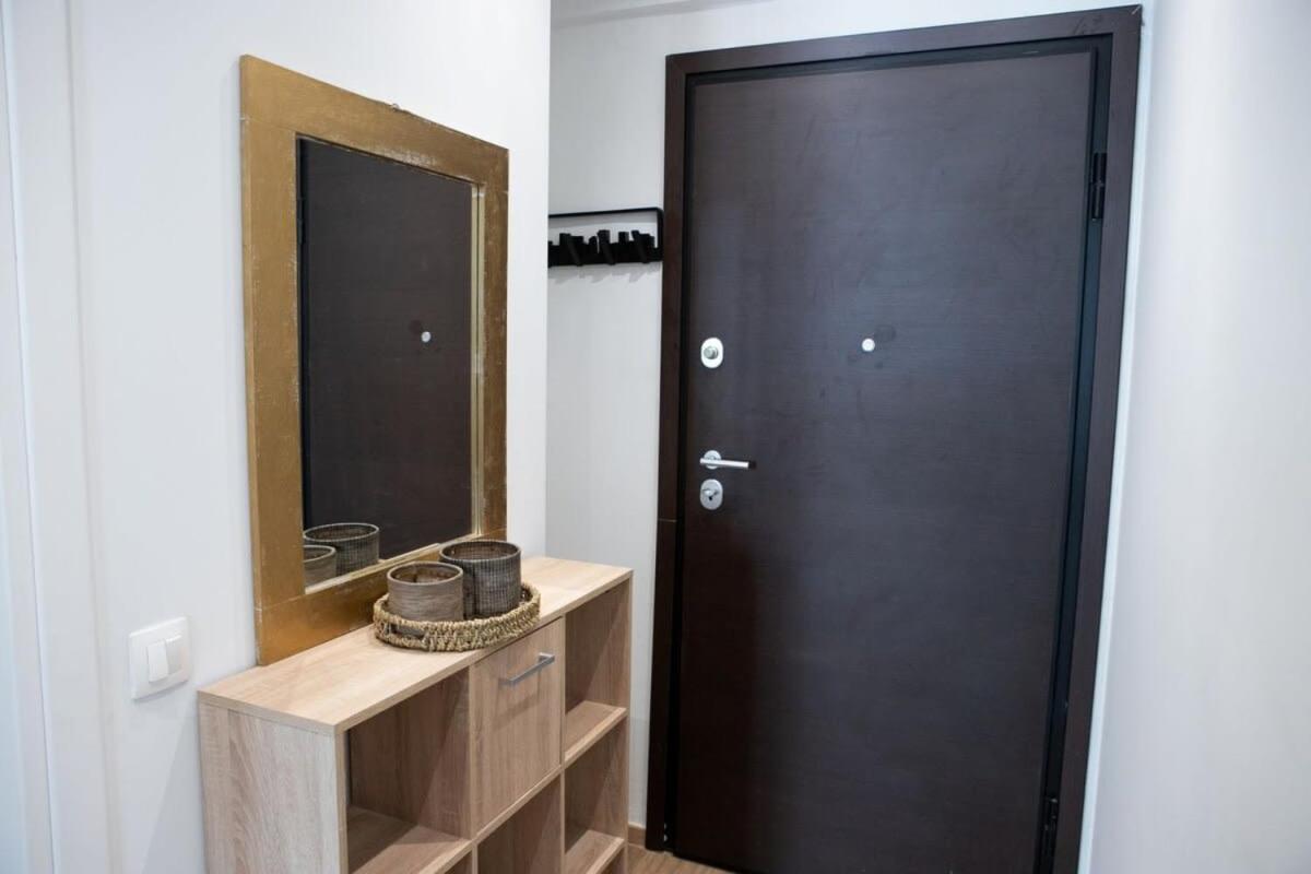 شقة Cozy Modern Studio In سالونيك المظهر الخارجي الصورة