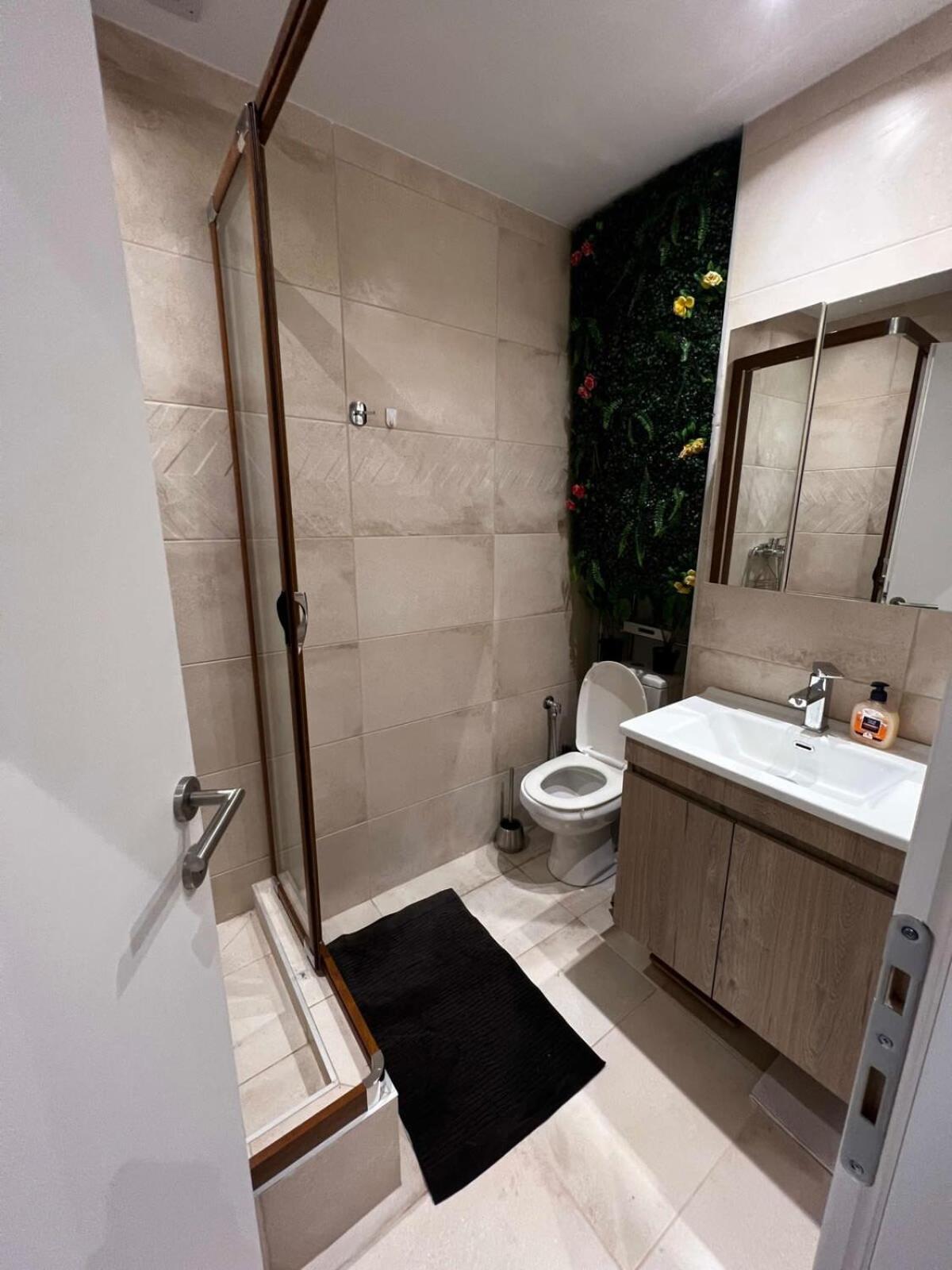 شقة Cozy Modern Studio In سالونيك المظهر الخارجي الصورة